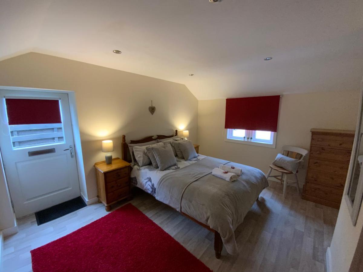 Deeside Snugs Apartments Kincardine O'Neil Dış mekan fotoğraf